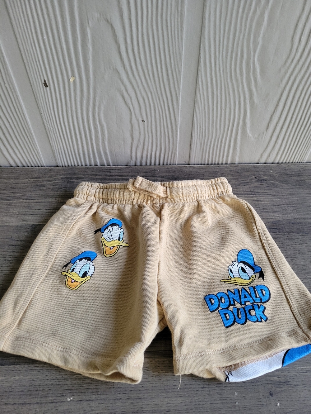 Zara Donald Duck Short Set - Picture 2 of 12
